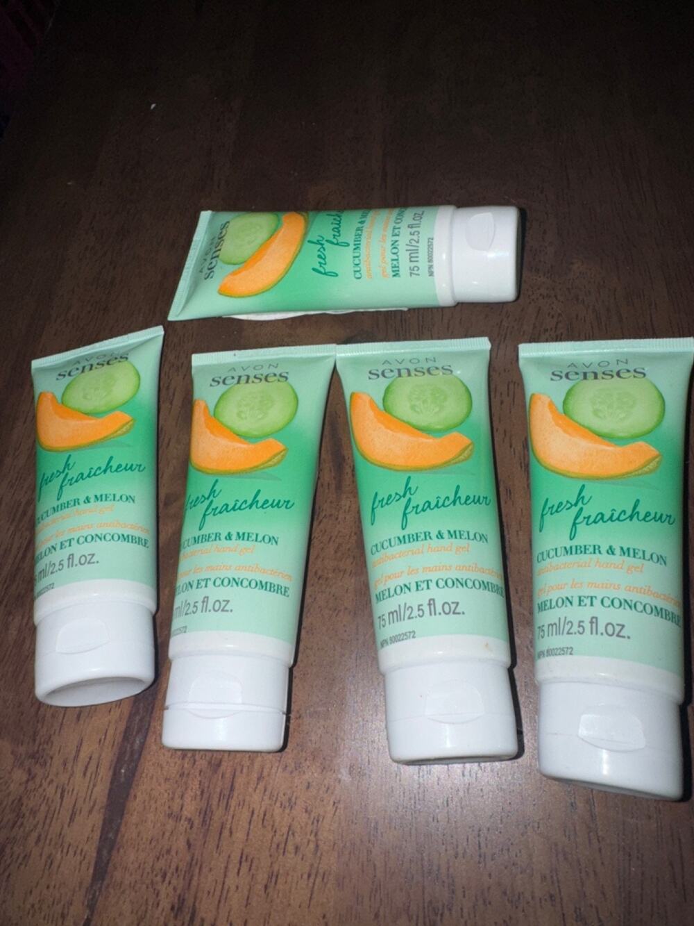 Avon senses hand gel 2.5 fl oz “fresh cucumber melon” lot of 5